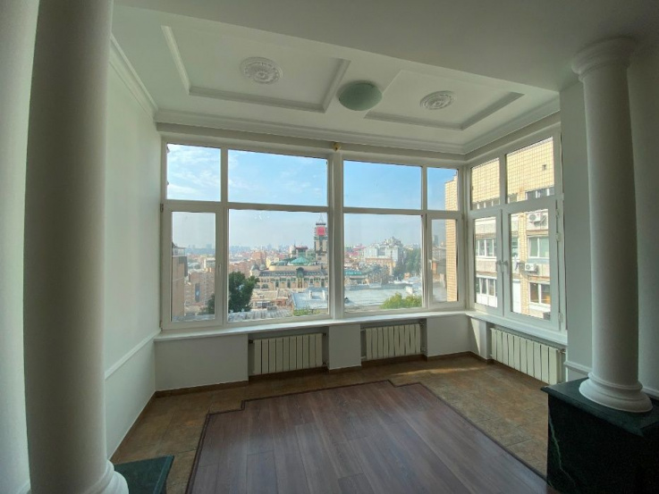 A10908 Long term rentals Flats and