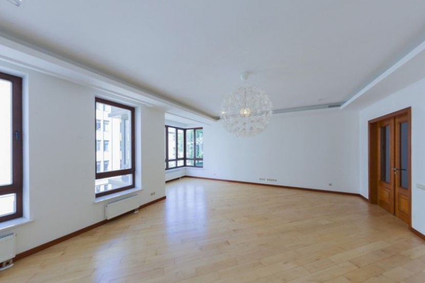 Institutskaya street A10906 Long term