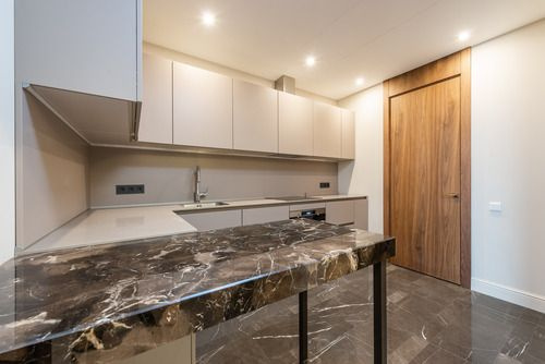 Hilton Apartments Long Term Stay A10798