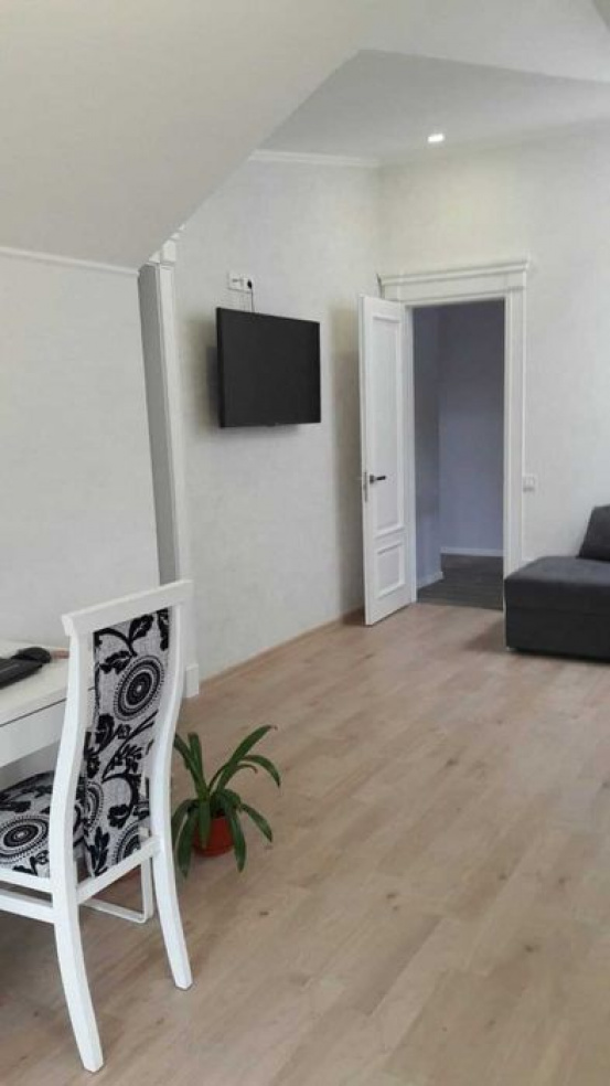 Podil A10992 Long term rentals Flats