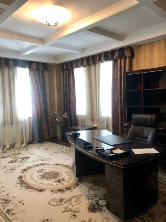 Wohnungen und Apartments Penthouse zu