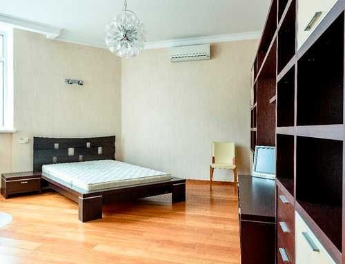 A10671 Long term rentals Flats and