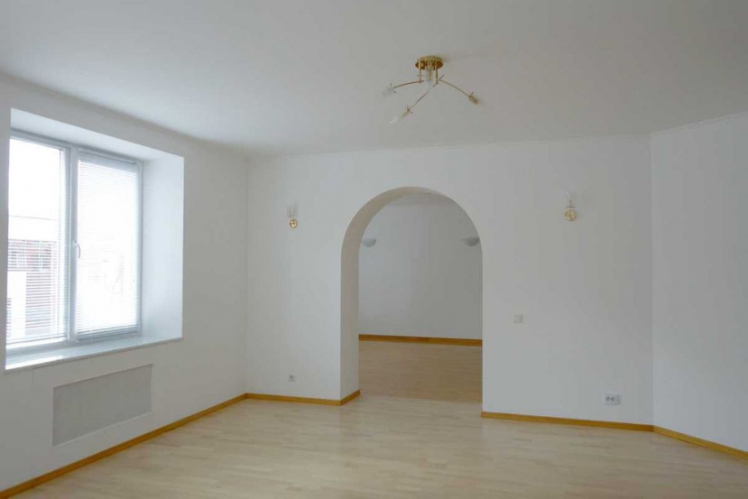 328 sq.m. A13797 Long term rentals