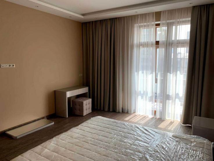 Stylish renovated apartment on