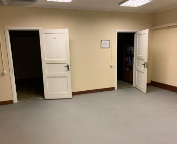 Vydubychi. 500 sq. Warmes Lagerhaus.