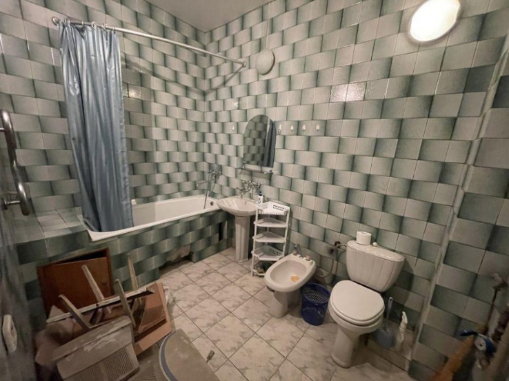 Honchara street A14792 For Sale Flats