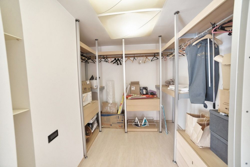 A10852 Long term rentals Flats and