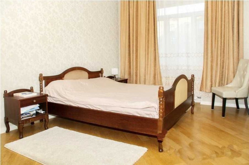 A14263 Long term rentals Flats and