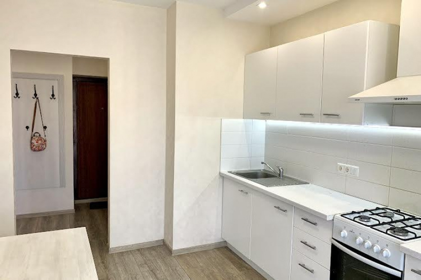 district A35765 For Sale Flats and