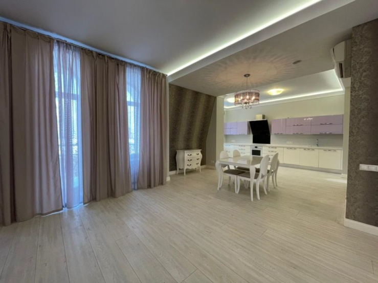 prestigious quarter overlooking the