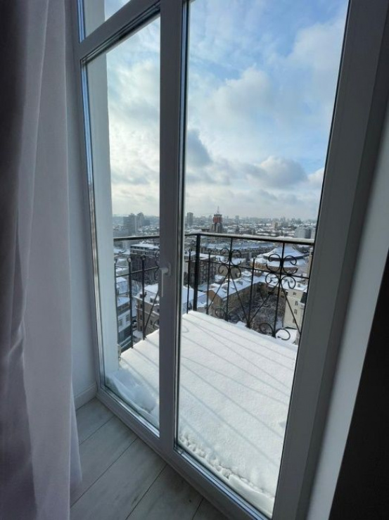 Long term rentals Flats and apartments