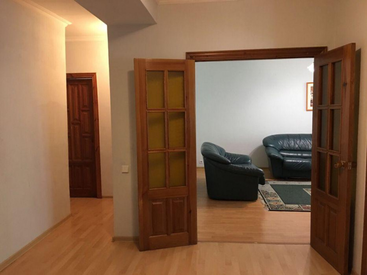 apartment on Tyutyunnik A47291 For Sale