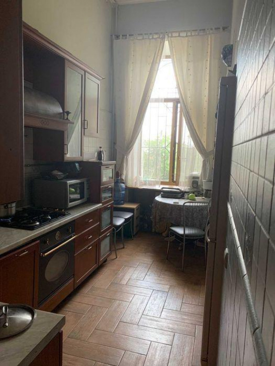 Geräumige Wohnung im historischen