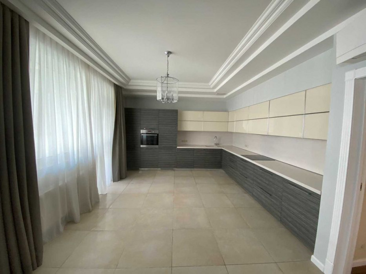 Boulevard，“Diamant”住宅区，会所内的五居室公寓 A10630