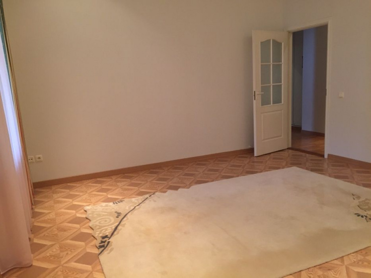 with 3 bedrooms in the center of Kiev
