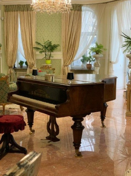 on Velyka Zhytomyrska street A14790 For