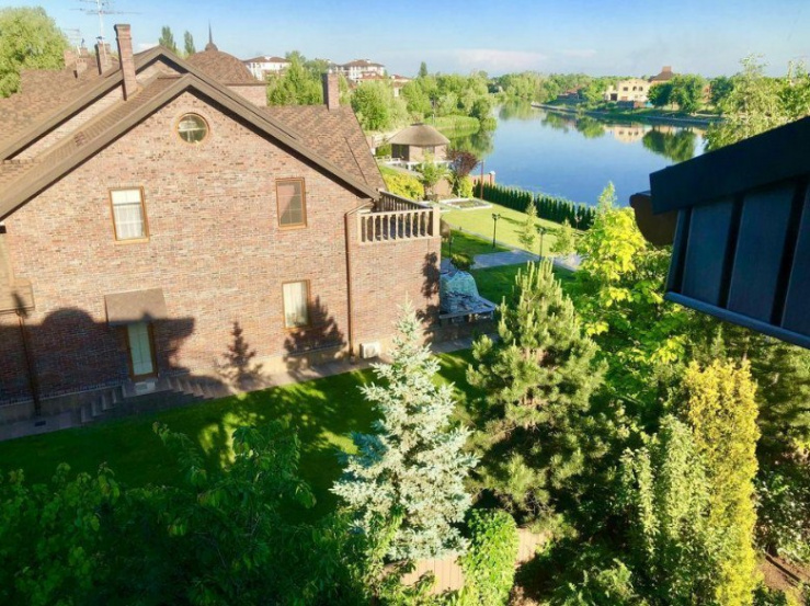 A42647 For Sale Houses and villas House