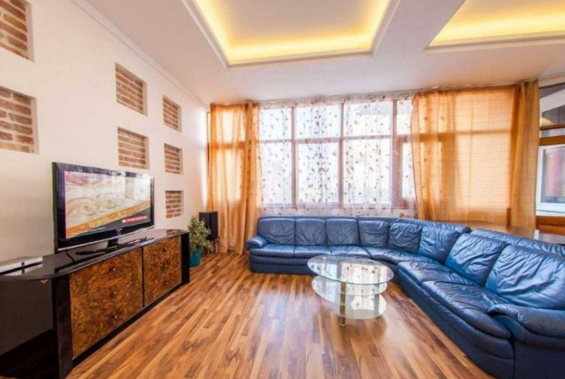 capital A49175 Long term rentals Flats