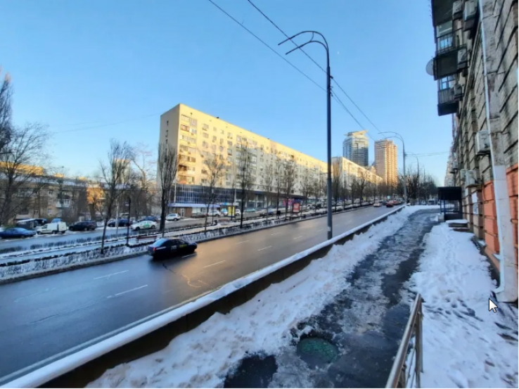 Fassadengebäude am L. Ukrainka