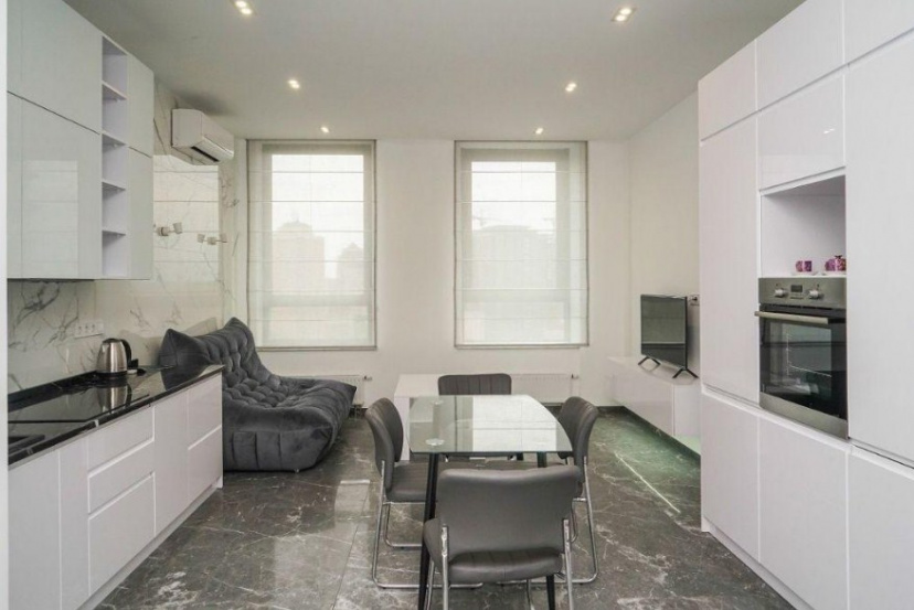 A50283 Long term rentals Flats and