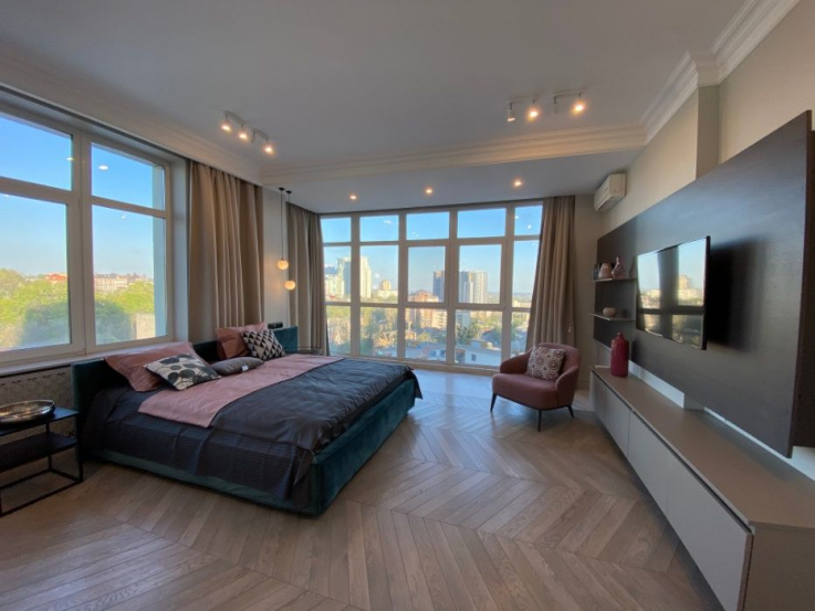 Novopecherskie Lipki house A10901 Long