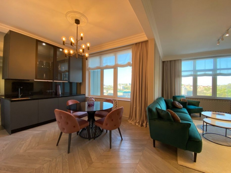 apartments Designer 3-room apartment in