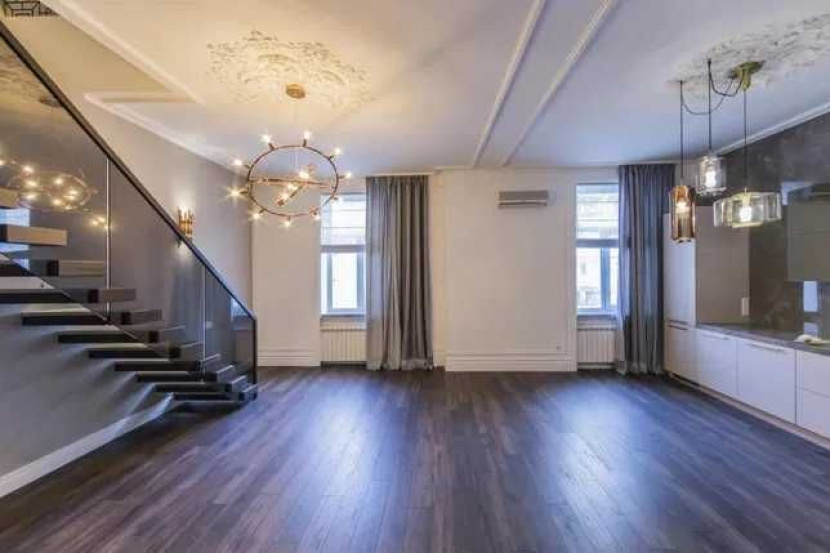 Long term rentals Flats and apartments