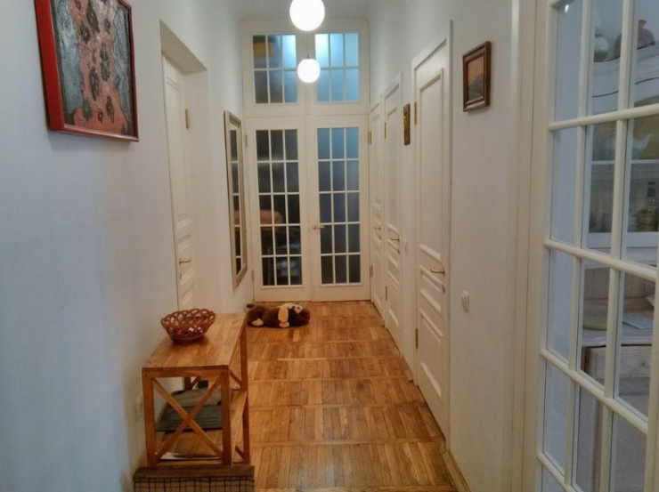three-room two-sided apartment on