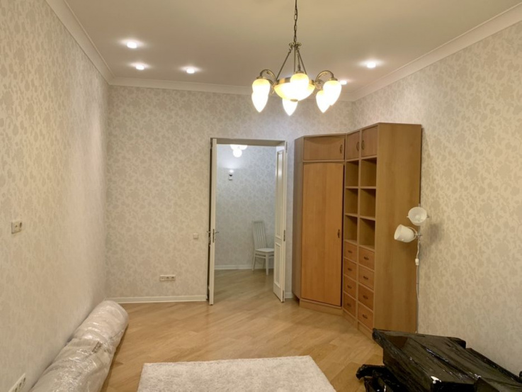 Intstitutskaya A10979 השכרה לטווח ארוך