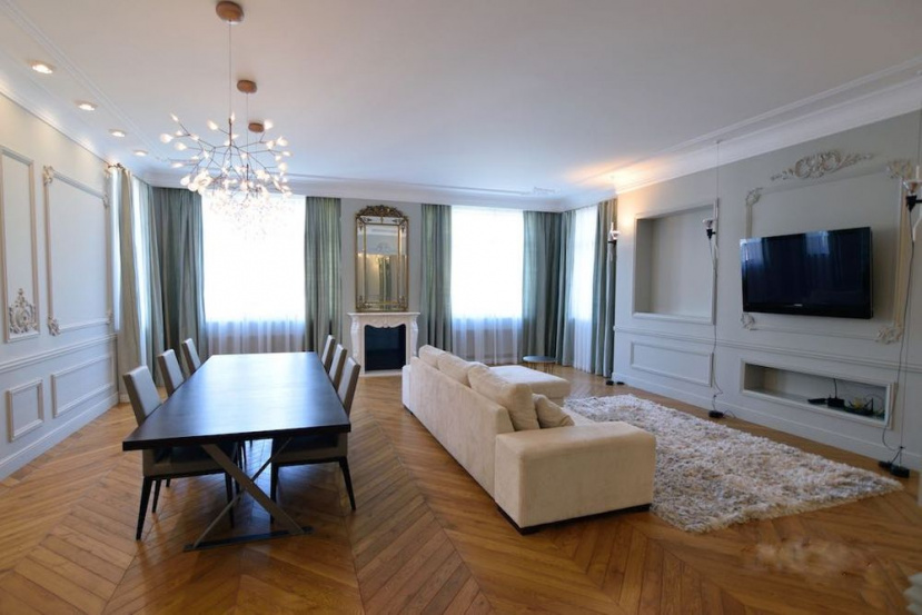 rentals Flats and apartments