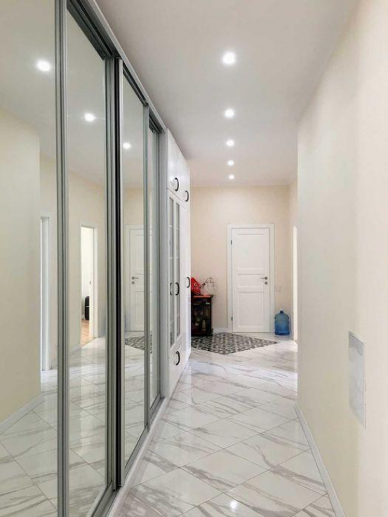 and apartments Spacious apartment in a