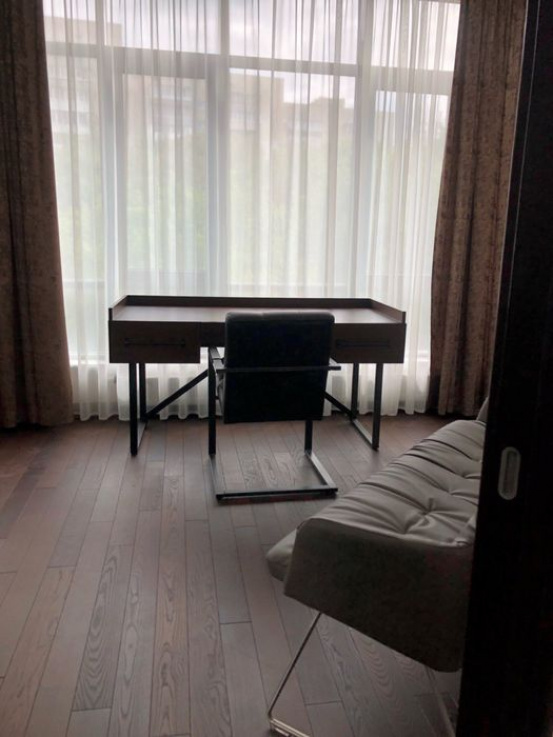 A10786 Long term rentals Flats and