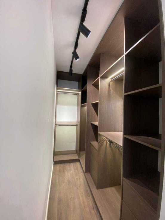 Novopecherskaya Vezha A47589 For Sale