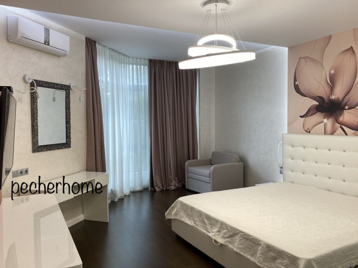 apartment in the PecherSky business