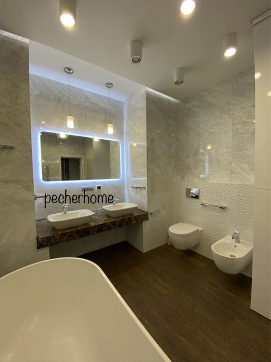 building, A10923 Long term rentals
