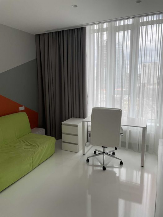 Modern 3-room apartment near Lybidskaya