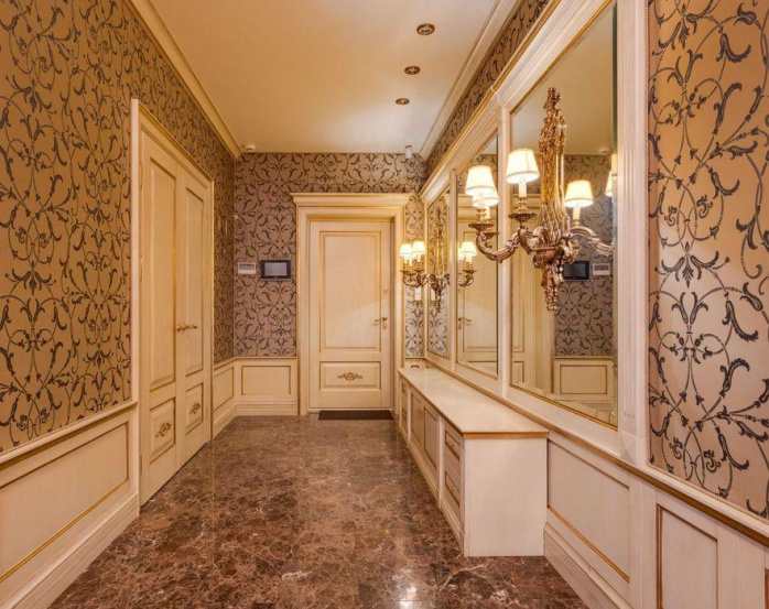 4-room apartment in the Pechersky