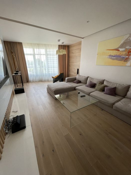 Flats and apartments Modern 3-room