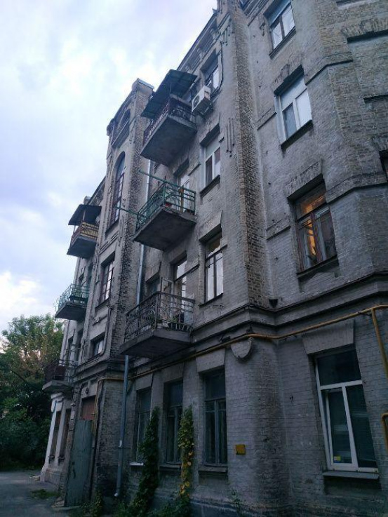 Apartment on one of the oldest streets