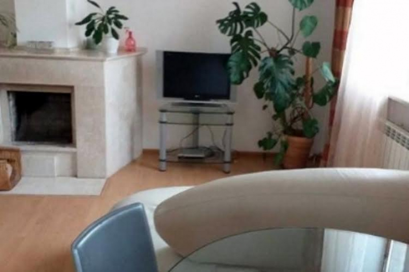 Apartment in a warm house in the center