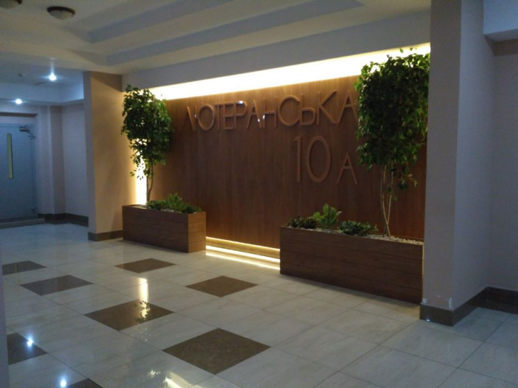 A14335 Long term rentals Flats and