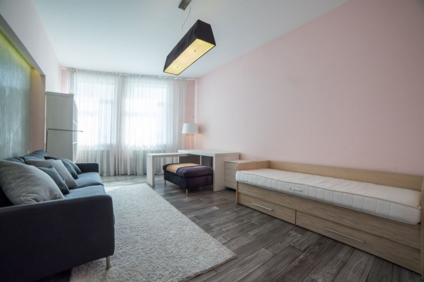 and apartments Apartment overlooking