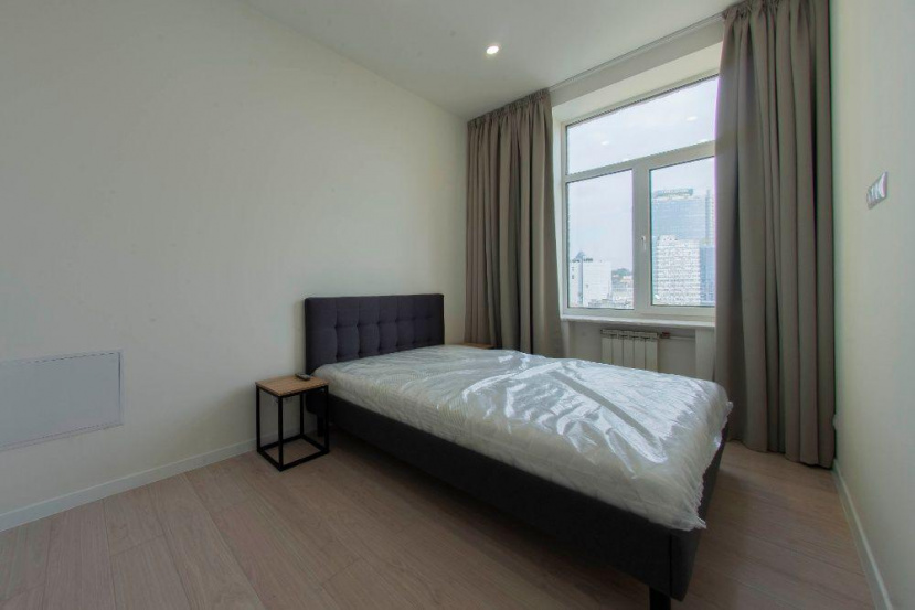 Neue helle Wohnung im Zentrum von Kiew