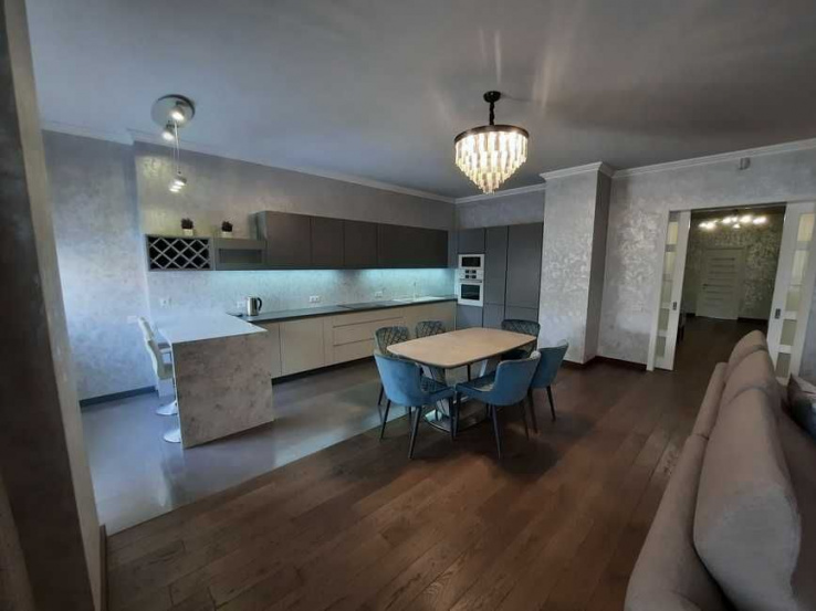 rentals Flats and apartments Spacious