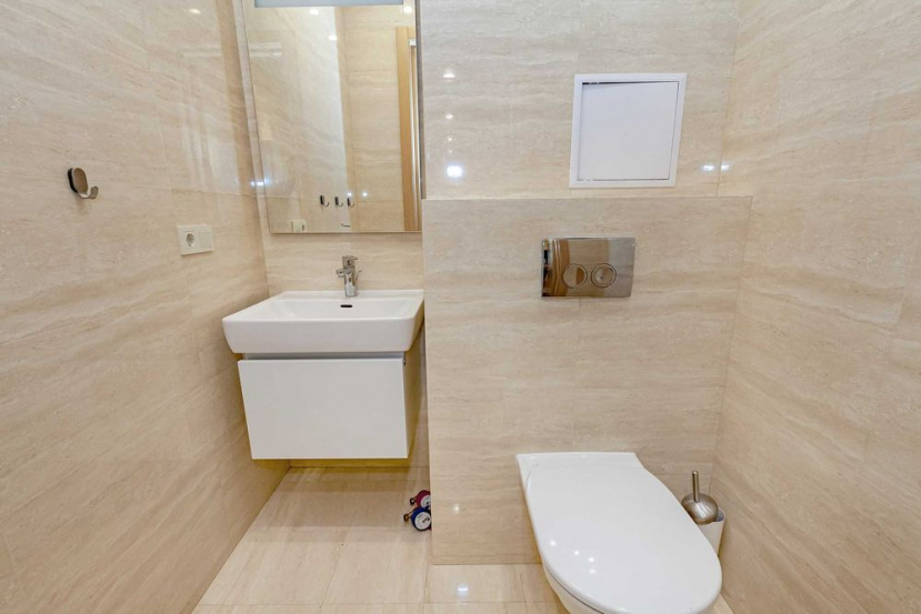 area A14481 Long term rentals Flats and