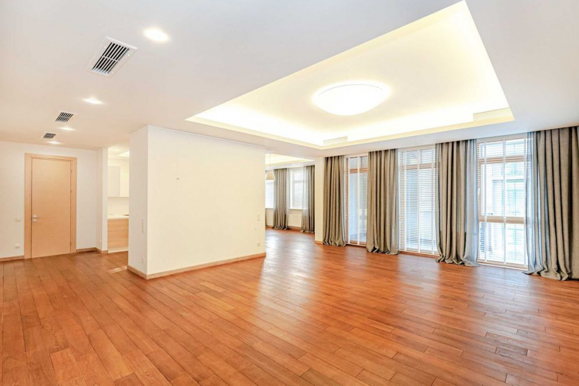 A14481 Long term rentals Flats and