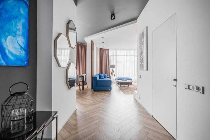 Long term rentals Flats and apartments