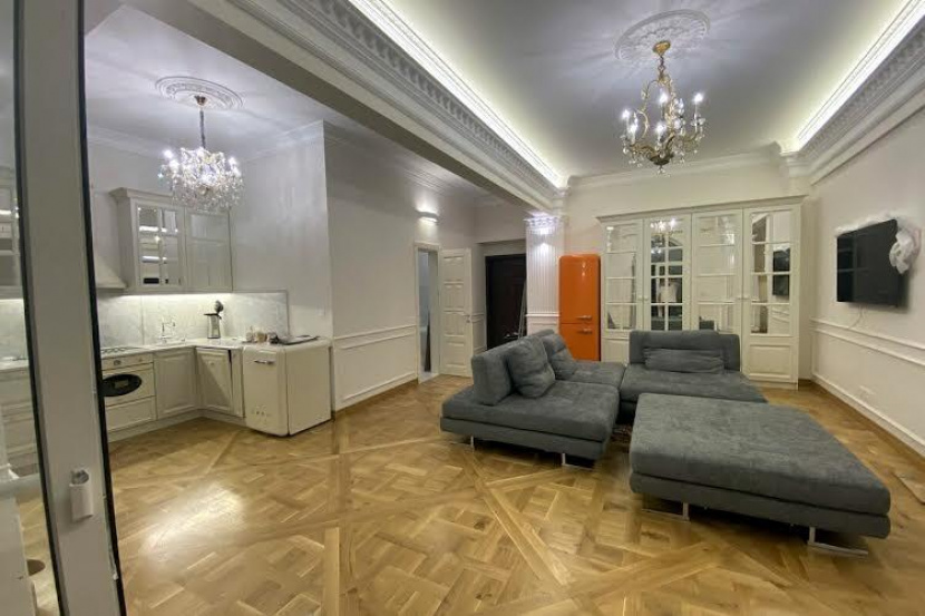 rentals Flats and apartments Excellent