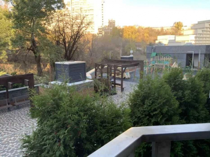 із сучасним дизайном у житловому