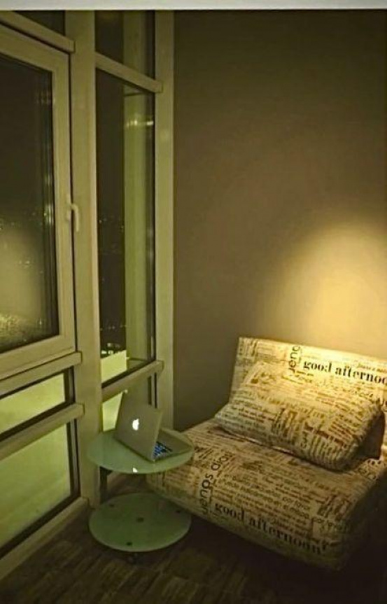 شقق سكنية شقة فسيحة بتصميم عصري جديد في